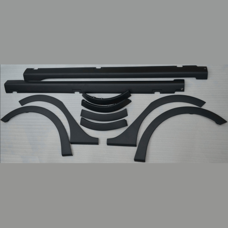 Комплект накладок на арки + накладки на пороги "KART RS NEW" для Renault Sandero (с комплектацией) купить недорого с доставкой в Канск