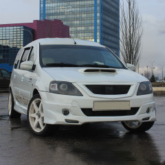 Накладка на капот для L@DA L@ЯGUS (2012-2021)