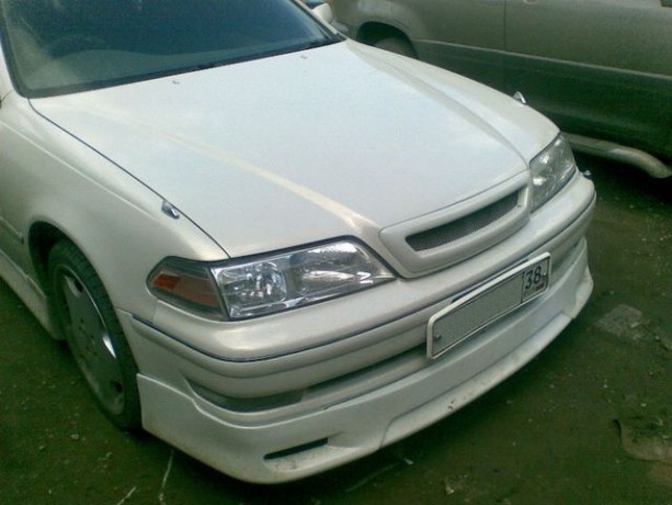 Решётка радиатора Toyota Mark II (100) купить недорого с доставкой в Канск