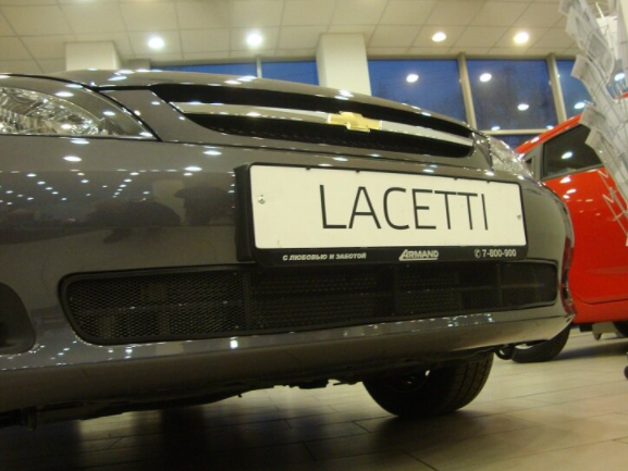 Защита радиатора "Standart" Chevrolet Lacetti (хэтчбек) чёрная купить недорого с доставкой в Канск