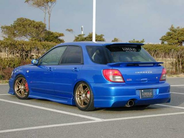 Накладки на пороги "Liberal" Subaru Impreza (Кузова GGA, GGB) купить недорого с доставкой в Канск