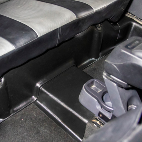 Накладки на ковролин "АртФорм" под заднее сиденье Renault Duster (2011-н.в.) 2 штуки купить недорого с доставкой в Канск
