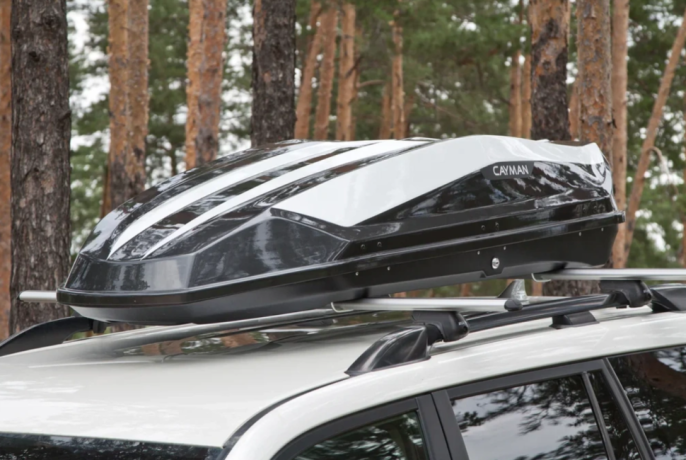 Автобокс "CAYMAN" F1 двухцветный 420L купить недорого с доставкой в Канск
