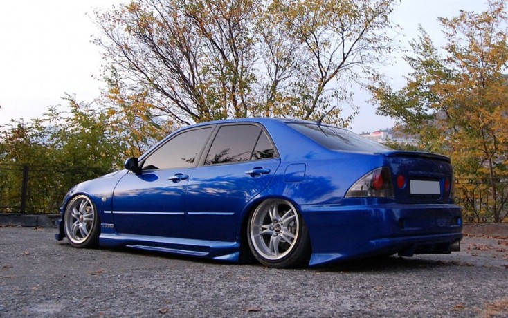Бампер задний "Varis" Toyota Altezza (10) купить недорого с доставкой в Канск