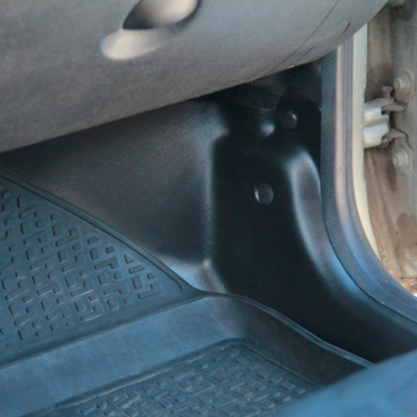 Накладки на ковролин передние "АртФорм" для Renault Duster (2011-2015 г.в.) 2 штуки купить недорого с доставкой в Канск