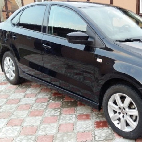 Накладки на пороги для Volkswagen Polo (2009-2020) купить недорого с доставкой в Канск