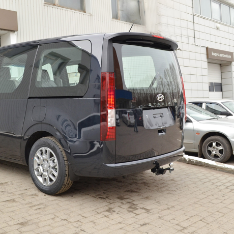 ТСУ /съемный квадрат/ HYUNDAI Staria 2021- купить недорого с доставкой в Канск