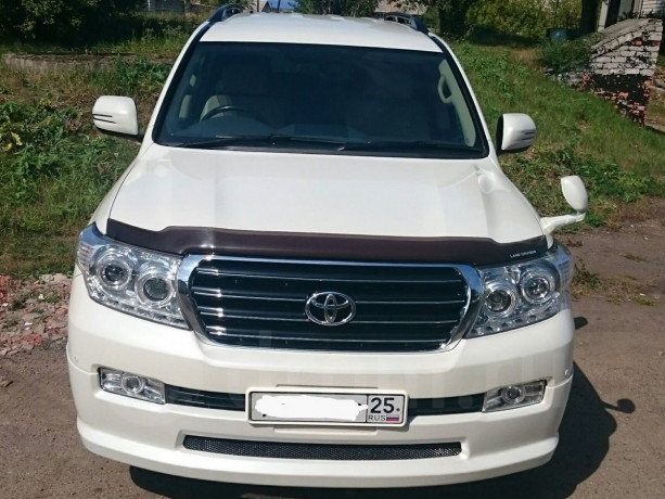 Накладка на передний бампер "Modellista" Toyota Land Cruiser 200 купить недорого с доставкой в Канск