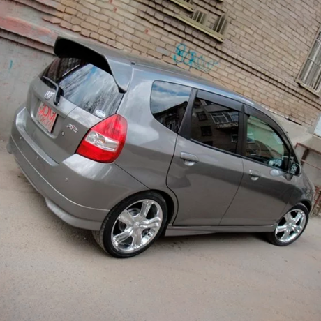 Накладка на задний бампер "Modulo" для Honda Fit GD купить недорого с доставкой в Канск