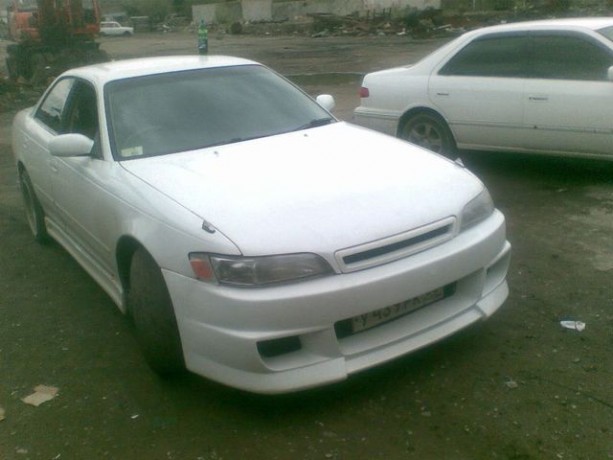 Решетка радиатора (тип I) Toyota Mark II (90) купить недорого с доставкой в Канск