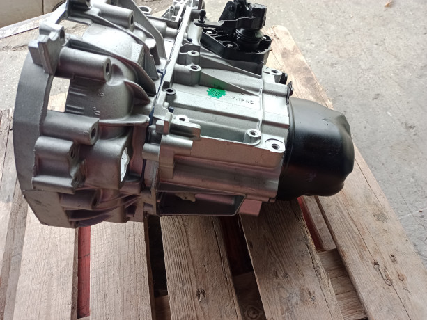 Механическая КПП (МКПП 5-ст.) Renault JR5-551 для L@DA L@ЯGUS, Vesт@, двигатель 16V франция купить недорого с доставкой в Канск