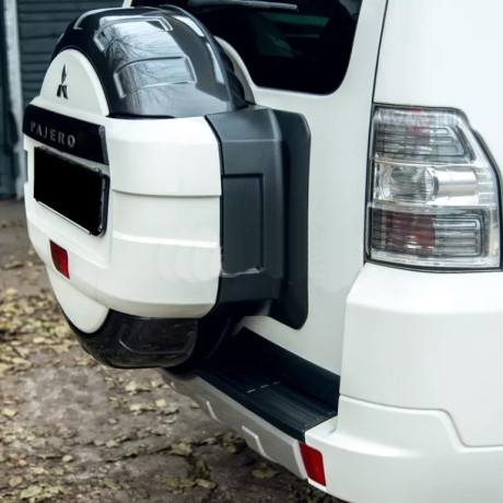 Бокс запасного колеса окрашенный и прошитый для Mitsubishi Pajero (IV gen)(2006-2015) купить недорого с доставкой в Канск