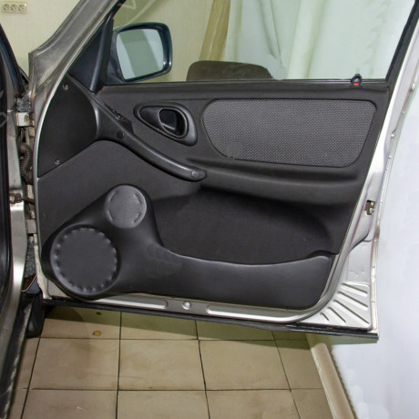 Подиумы B@3 2123 Chevrolet Niv@ (2-х компонентные, 16см+рупорный твитер) купить недорого с доставкой в Канск