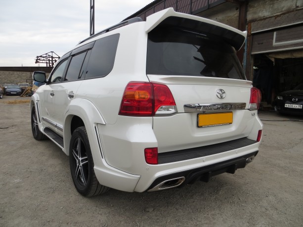 Аэродинамический обвес "Wald Black Bison" Toyota Land Cruiser 200 купить недорого с доставкой в Канск