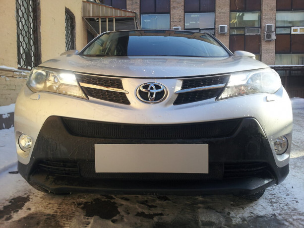 Защита радиатора "Standart" Toyota RAV4 (2012-2015) верх, чёрная купить недорого с доставкой в Канск